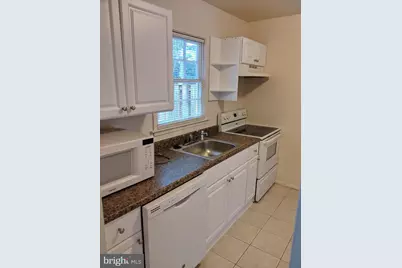 7760 Matisse Way, Springfield, VA 22153 - Photo 9