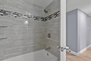 11613 Stoneview Square, Reston, VA 20191 - Photo 21