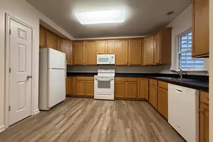 7602 Audubon Meadow Way, Alexandria, VA 22306 - Photo 5