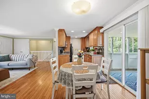 10818 Oldfield Dr, Reston, VA 20191 - Photo 15