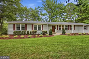10818 Oldfield Dr, Reston, VA 20191 - Photo 3