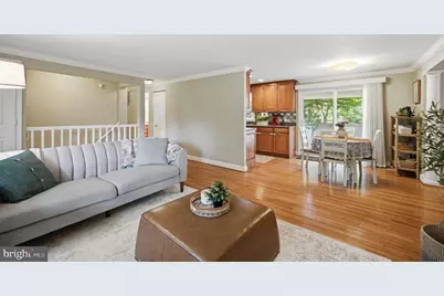 10818 Oldfield Drive, Reston, VA 20191 - Photo 11