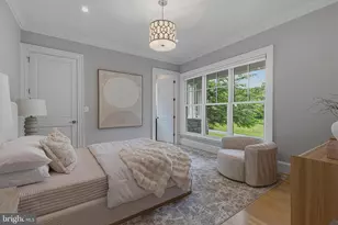 7820 Calpurnia Ct, McLean, VA 22102 - Photo 9