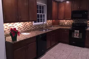 5205 Pumphrey Dr, Fairfax, VA 22032 - Photo 5