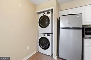 8633 Beekman Pl, Alexandria, VA 22309 - Photo 23