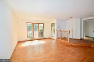 4323 Runabout Ln, Fairfax, VA 22030 - Photo 7