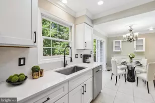 6520 Palisades Dr, Centreville, VA 20121 - Photo 5