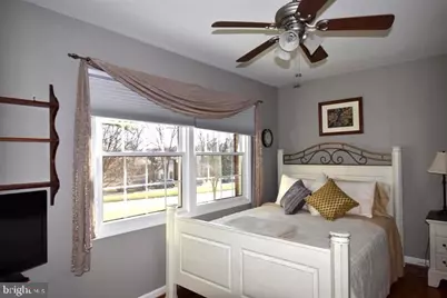 8244 Carrleigh Parkway, Springfield, VA 22152 - Photo 15