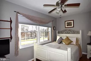 8244 Carrleigh Pkwy, Springfield, VA 22152 - Photo 15
