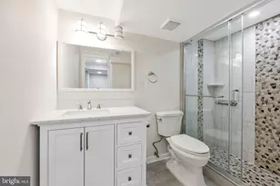3825 Larchwood Rd, Falls Church, VA 22041 - Photo 27