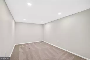 11057 Bishopsgate Ct, Reston, VA 20194 - Photo 47