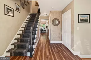 6463 Woodmere Pl, Centreville, VA 20120 - Photo 7