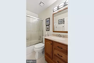 6463 Woodmere Place, Centreville, VA 20120 - Photo 39