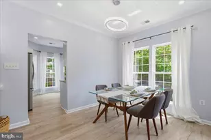 4127 Fountainside Ln, Fairfax, VA 22030 - Photo 9