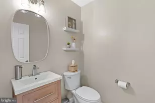 2503 James Maury Dr, Herndon, VA 20171 - Photo 21