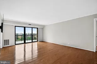 8380 Greensboro Dr, McLean, VA 22102 - Photo 5