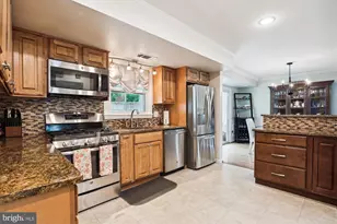4555 Lantern Pl, Alexandria, VA 22306 - Photo 13