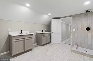 717 Kentland Dr, Great Falls, VA 22066 - Photo 21