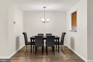2251 Hunters Run Dr, Reston, VA 20191 - Photo 17