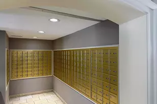 8340 Greensboro Dr, McLean, VA 22102 - Photo 25