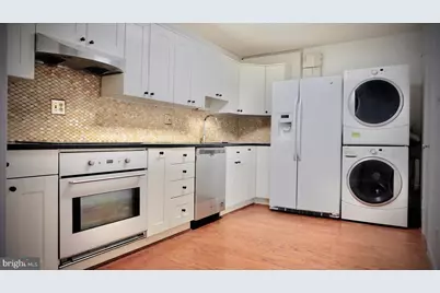 8340 Greensboro Drive #906, McLean, VA 22102 - Photo 1