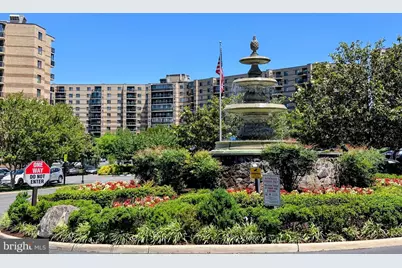 8340 Greensboro Drive #906, McLean, VA 22102 - Photo 43