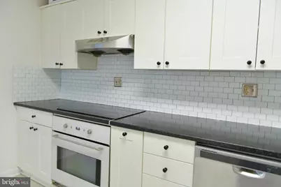 8340 Greensboro Drive #906, McLean, VA 22102 - Photo 7