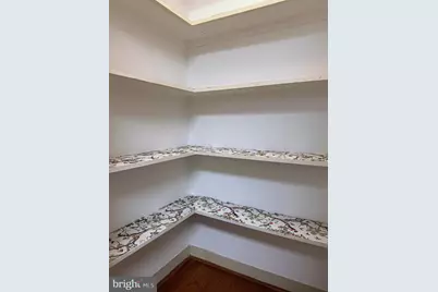 8340 Greensboro Drive #906, McLean, VA 22102 - Photo 15
