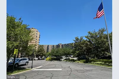 8340 Greensboro Drive #906, McLean, VA 22102 - Photo 41