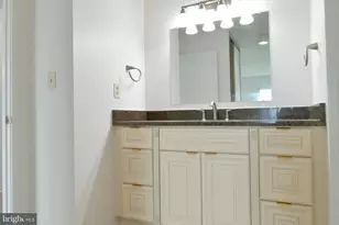 8340 Greensboro Dr, McLean, VA 22102 - Photo 17