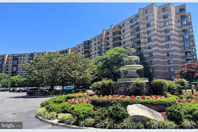 8340 Greensboro Drive #906, McLean, VA 22102 - Photo 39