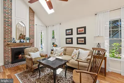 3203 Kinross Circle, Herndon, VA 20171 - Photo 3