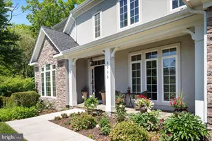 8906 Laurel Overlook Dr, Lorton, VA 22079 - Photo 57