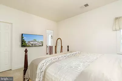 8906 Laurel Overlook Drive, Lorton, VA 22079 - Photo 35