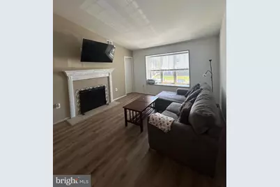 7804 Harrowgate Circle #D, Springfield, VA 22152 - Photo 5