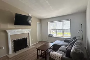 7804 Harrowgate Cir, Springfield, VA 22152 - Photo 5