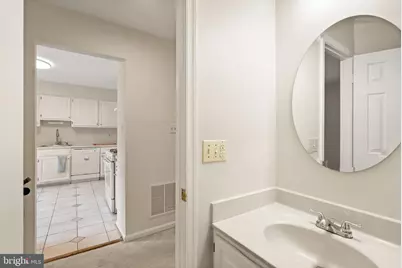 7877 Hampton Village Pass, Annandale, VA 22003 - Photo 25