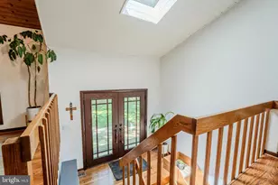 10808 Nicholsridge Rd, Great Falls, VA 22066 - Photo 5