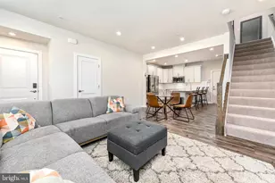 13543 Sayward Blvd, Herndon, VA 20171 - Photo 5