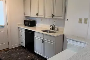 5608 Tremont Dr, Alexandria, VA 22303 - Photo 5