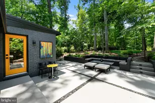 6340 Waterway Dr, Falls Church, VA 22044 - Photo 31