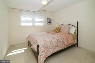 8947 Colesbury Pl, Fairfax, VA 22031 - Photo 21