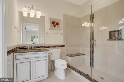 7112 Georgetown Pike, McLean, VA 22101 - Photo 19