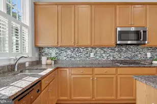 7897 Carbondale Way, Springfield, VA 22153 - Photo 11