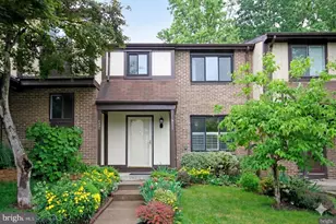 5851 Jacksons Oak Ct, Burke, VA 22015 - Photo 1