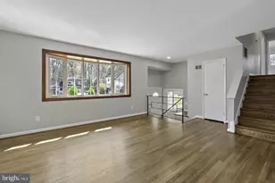 8908 Charles Augustine Dr, Alexandria, VA 22308 - Photo 5
