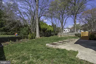 8908 Charles Augustine Dr, Alexandria, VA 22308 - Photo 31