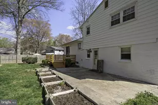 8908 Charles Augustine Dr, Alexandria, VA 22308 - Photo 27