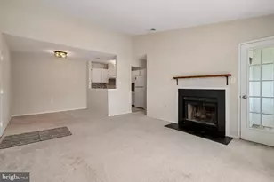 7822 Harrowgate Cir, Springfield, VA 22152 - Photo 5