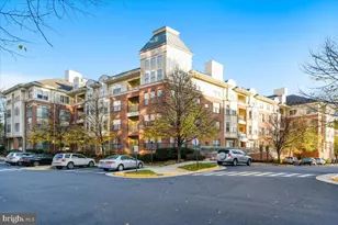 1851 Stratford Park Pl, Reston, VA 20190 - Photo 25